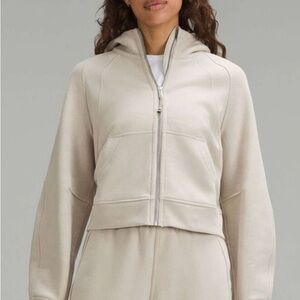 lululemon athletica
LULULEMON Oversized Scuba Hoodie
Half Zip Logo Size Medium